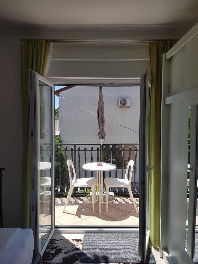 Apartment Mit Balkon Porec Exterior photo